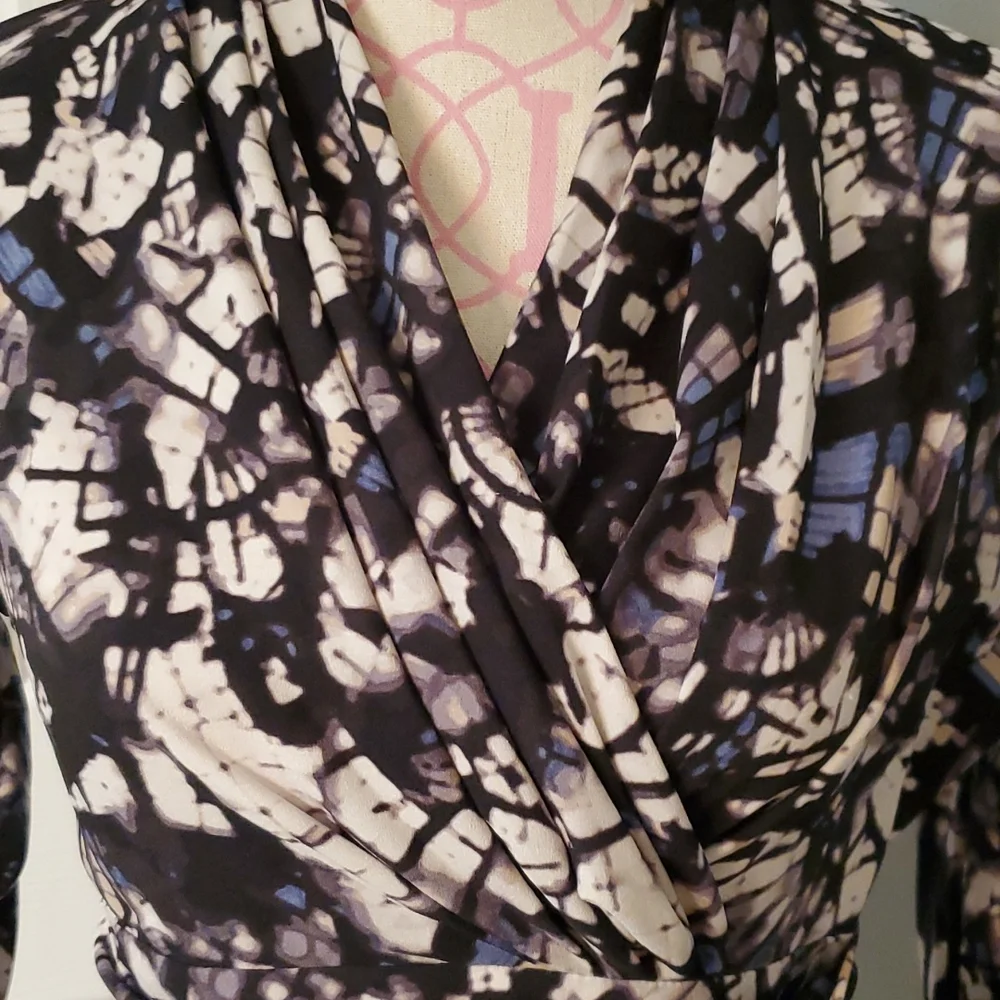 Catherine Malansrino gray, white, blue, and black dress size 4 like NEW